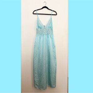 👗 vintage 90’s lace silk slip dress